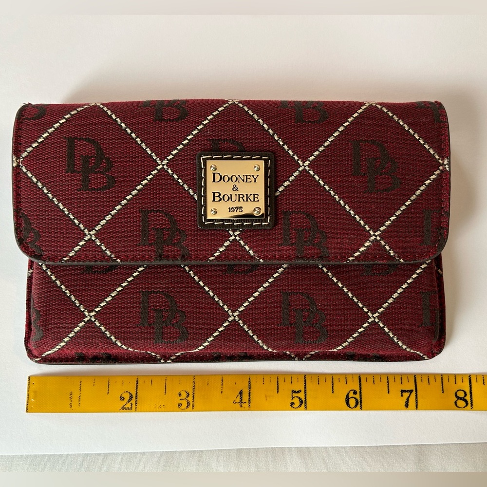 Dooney & Bourke phone wallet wristlet.